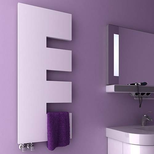 Reina Radiators Ella Designer Radiator (White). 500x1200mm.