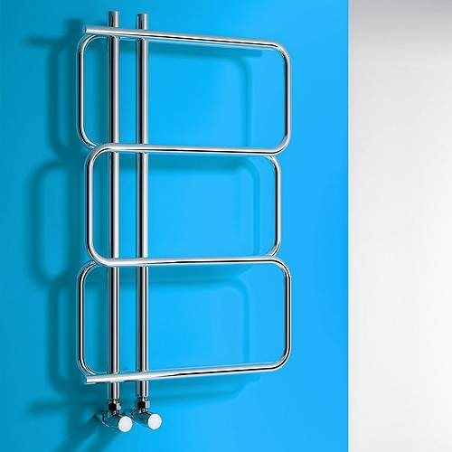 Reina Radiators Kalani Towel Radiator (Chrome). 884x540mm.