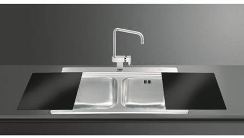 Smeg Sinks Iris 2.0 Bowl Sink & Black Glass Chopping Boards.