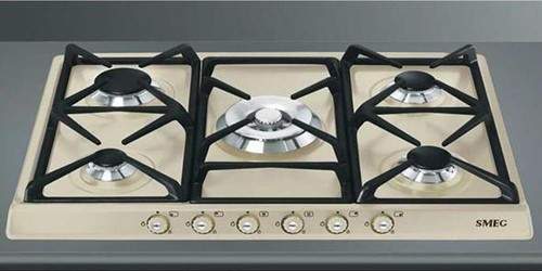 Smeg Gas Hobs Cortina 5 Burner Gas Hob With Brass Controls. 70cm (Cream).