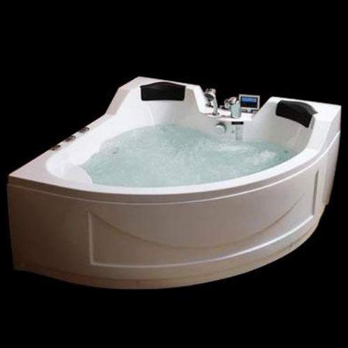 Hydra Corner Whirlpool Bath With Bath Panel & Head Rests. 1500x1500.