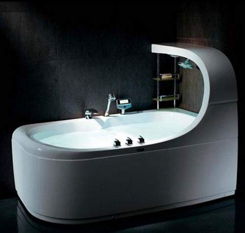 Hydra Corner Whirlpool Bath With Rain Shower. 1900x980mm.