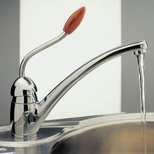 Tre Mercati Kitchen Picasso Kitchen Tap With Walnut Knob (Chrome).