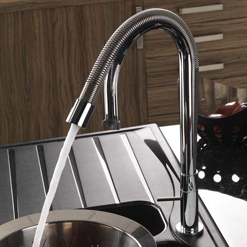 Tre Mercati Kitchen Spyro Kitchen Tap With Pull Out Flexible Spray (Chrome).