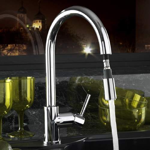 Tre Mercati Kitchen Pluto-Lite Kitchen Tap With Pull Out Spray (Chrome).