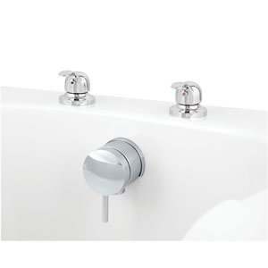 Ultra Colonade Freeflow bath filler with pop up waste and overflow.