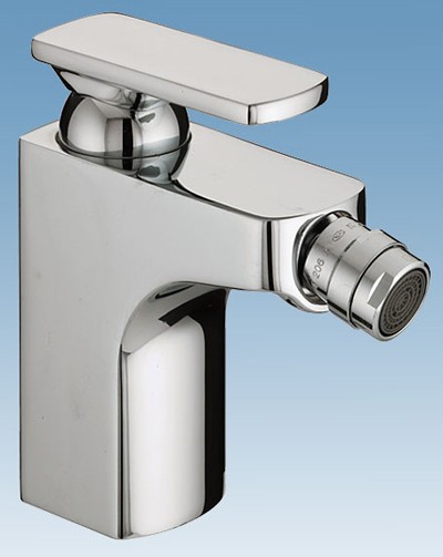 Example image of Bristan Ovali Mono Bidet Mixer Tap With Pop Up Waste (Chrome).