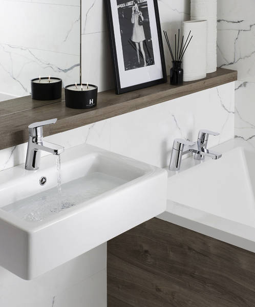 Example image of Crosswater KH Zero 6 Bath Filler Tap With Lever Handles (Chrome).
