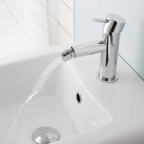 Example image of Crosswater Kai Lever Showers Bidet Mixer Tap With Pop Up Waste (Chrome).