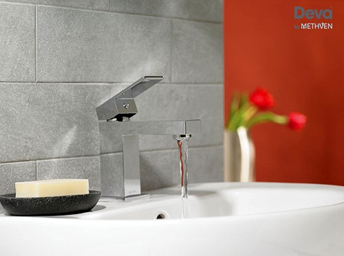 Example image of Deva Savvi Mono Basin Mixer Tap With Press Top Waste (Chrome).