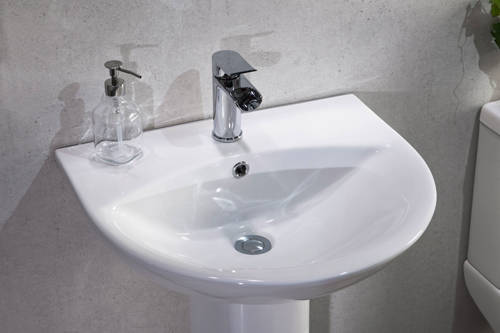 Example image of Oxford Spek Bathroom Suite With Toilet, Slimline Seat, Basin & Full Pedestal.
