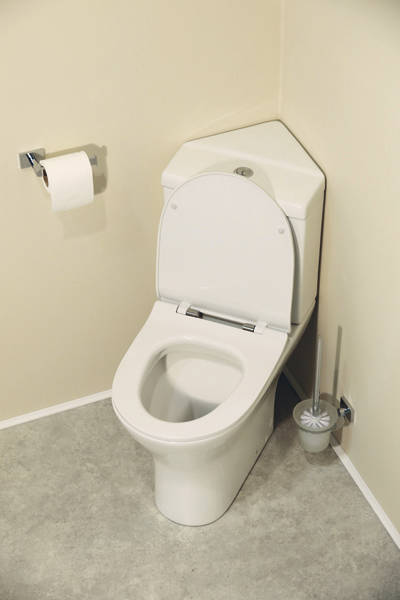 Example image of Oxford Spek Bathroom Suite, Corner Toilet, Seat, Corner Basin & Pedestal.