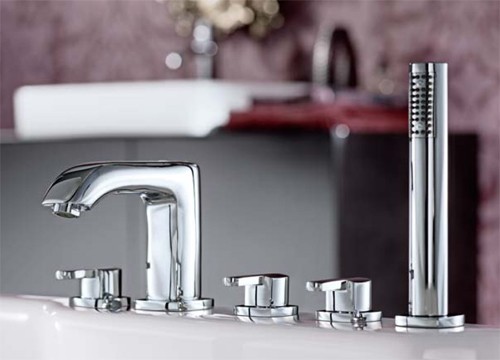 Example image of Mayfair Arch 5 Tap Hole Bath Shower Mixer Tap With Shower Kit (Chrome).
