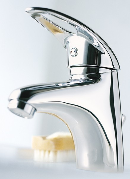 Example image of Mayfair Jet Mono Basin Mixer Tap With Pop Up Waste (Chrome).