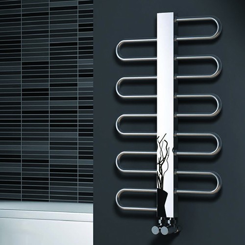 Larger image of Reina Radiators Dynamic Towel Radiator (Stainless Steel). 1306x500mm.