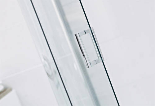 Example image of Roman Lumin8 Offset Quadrant Shower Enclosure With 1 Door (800x1000).