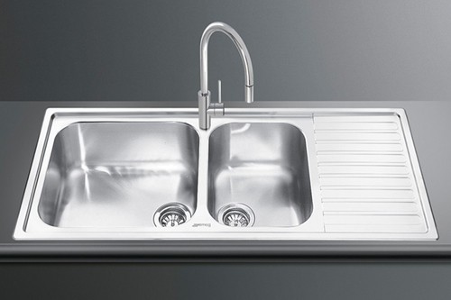 Larger image of Smeg Sinks Alba 1.5 Bowl Sink With Right Hand Drainer (Stainless Steel).