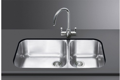 Larger image of Smeg Sinks 2.0 Bowl Stainless Steel Undermount Kitchen Sink.
