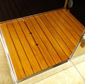 Example image of Hydra Inset Steam Shower Enclosure (Oak, Sliding Door). 1500x1030.