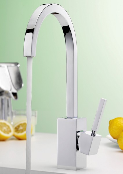 Larger image of Tre Mercati Kitchen Domino Kitchen Tap (Chrome).