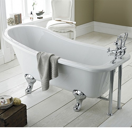 Example image of Premier Suites Kensington 1500mm Slipper Bath With Toilet & Basin.