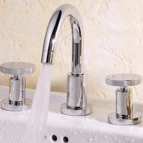 Example image of Ultra Reno 3 Tap hole basin mixer with small spout and pop up waste.
