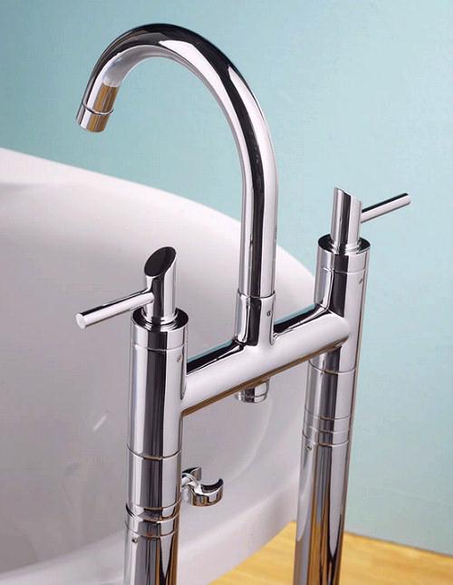Example image of Ultra Scene Bath filler with small swivel spout.