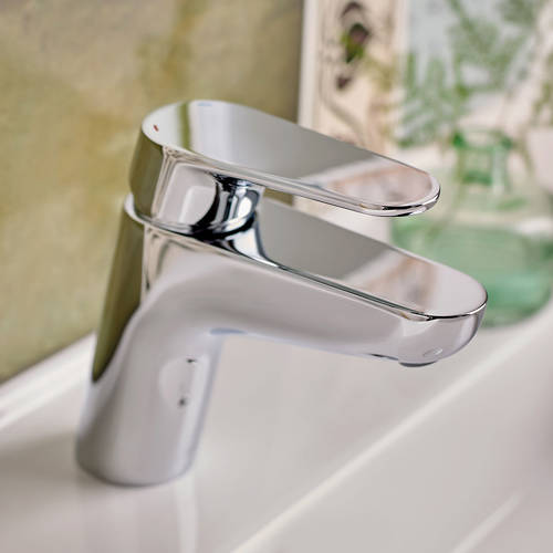 Example image of Vado Ascent Mono Basin Mixer Tap With Universal Waste (Chrome).