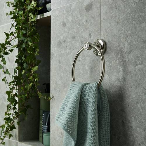 Example image of Vado Axbridge Traditional Towel Ring (Chrome).
