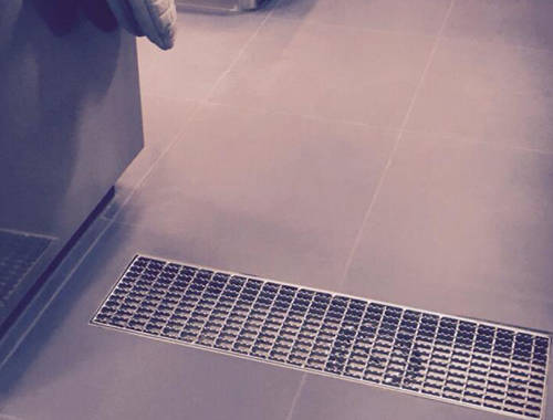 Example image of VDB Industrial Drains Drain With Horizontal Outlet 300x300mm (Mesh).